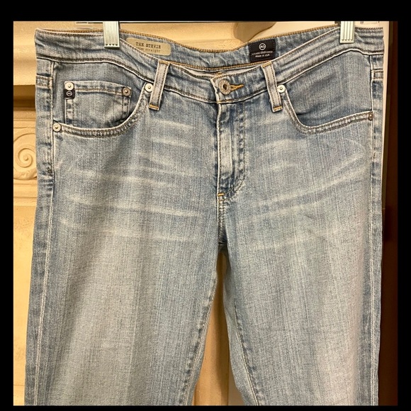 AG The Stevie Slim Straight Jeans light denim blue wash - Picture 2 of 11